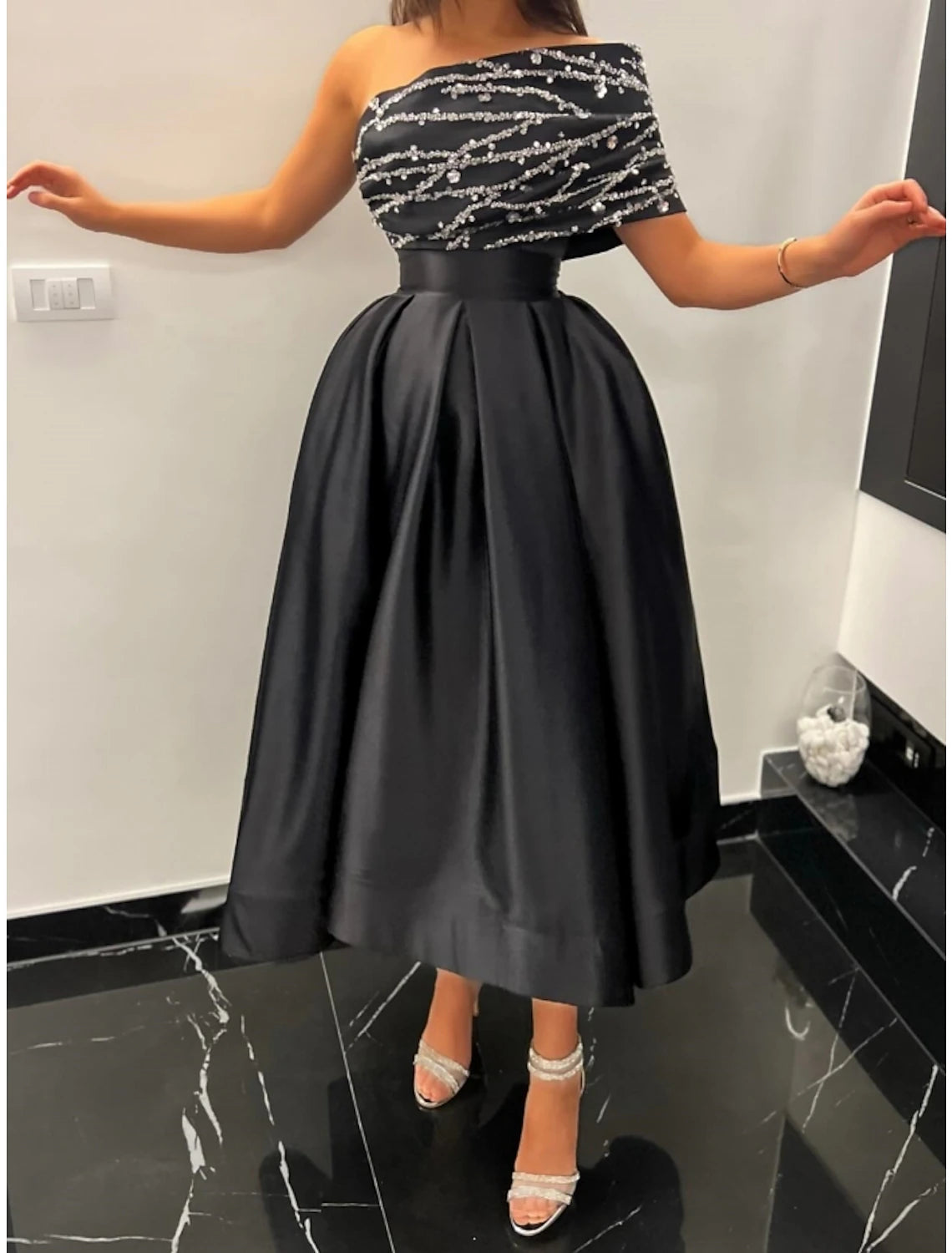A-Line Evening Gown Elegant Dress Formal Ankle Length Black Dress Short Sleeve One Shoulder Satin with Pleats Sequin