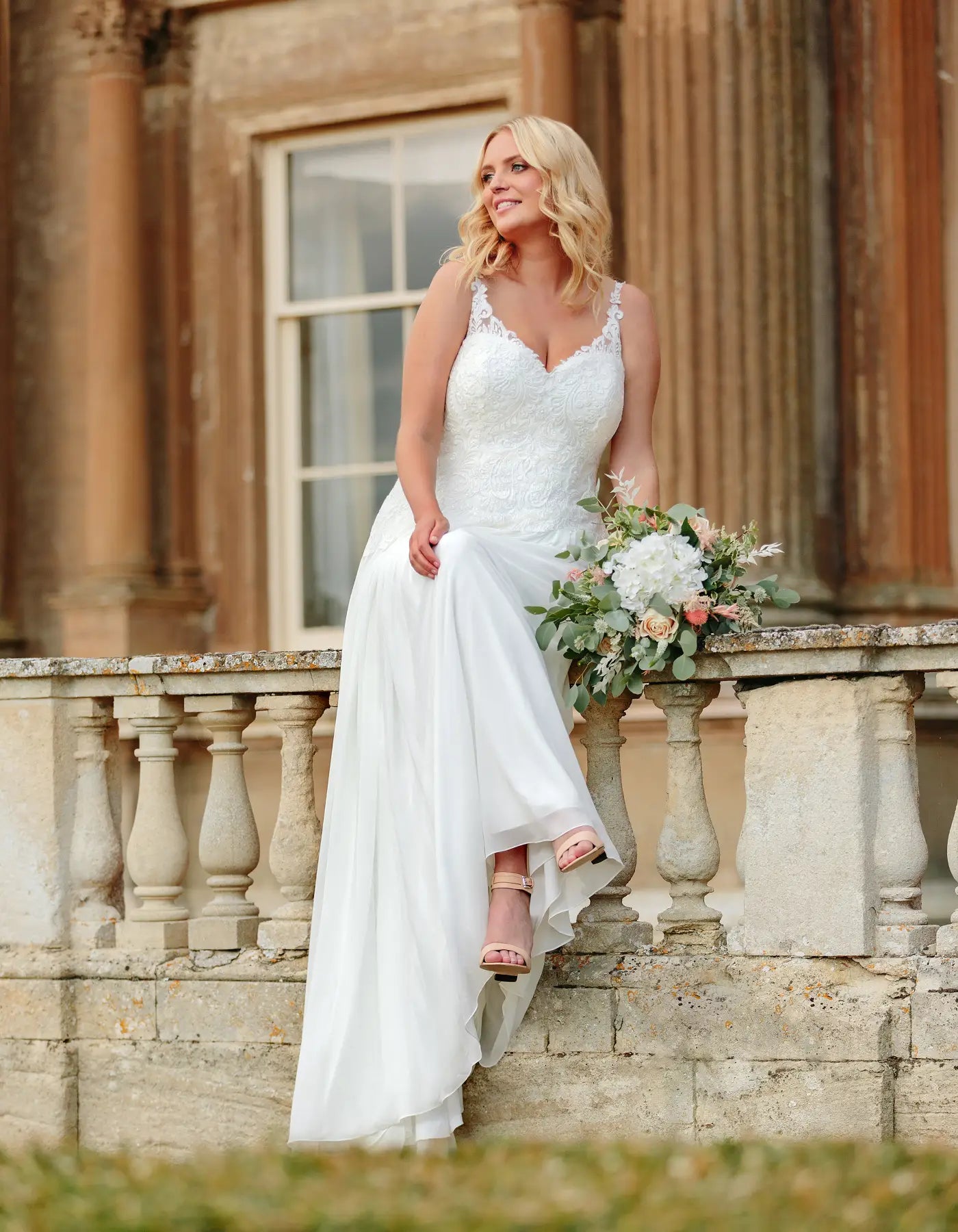 AerbaDress a floaty chiffon and lace boho gown