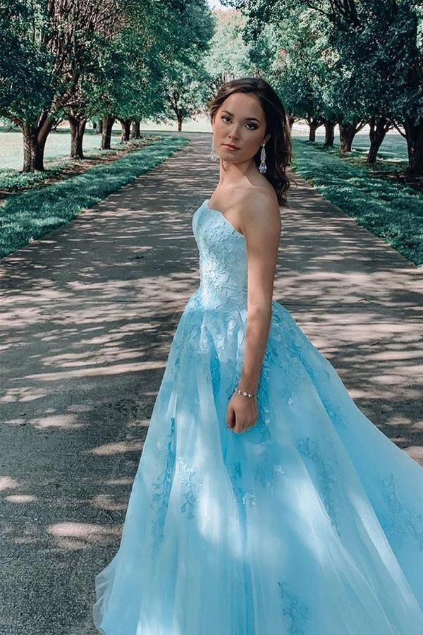 Elegant Strapless Sleeveless Lace Sky Blue Floor-Length Prom Dress