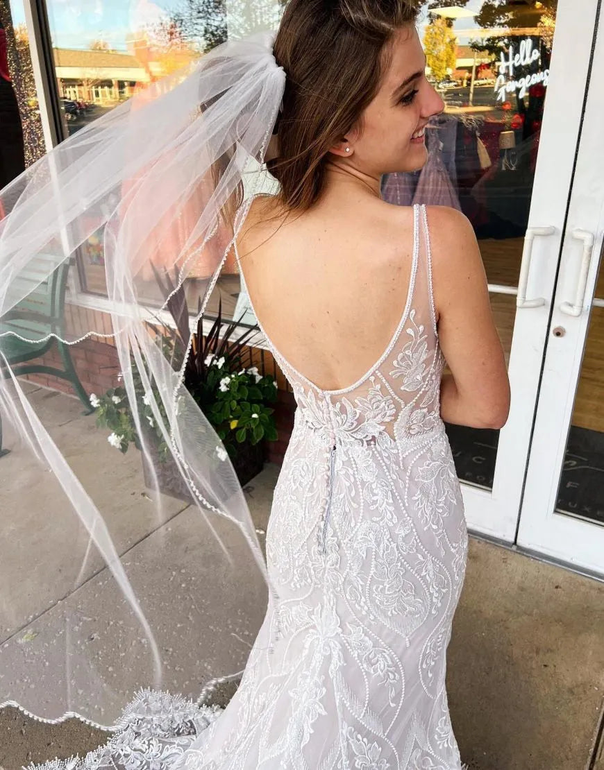 AerbaDress Mermaid Wedding Dress V-Neck Court Train Lace With Appliques