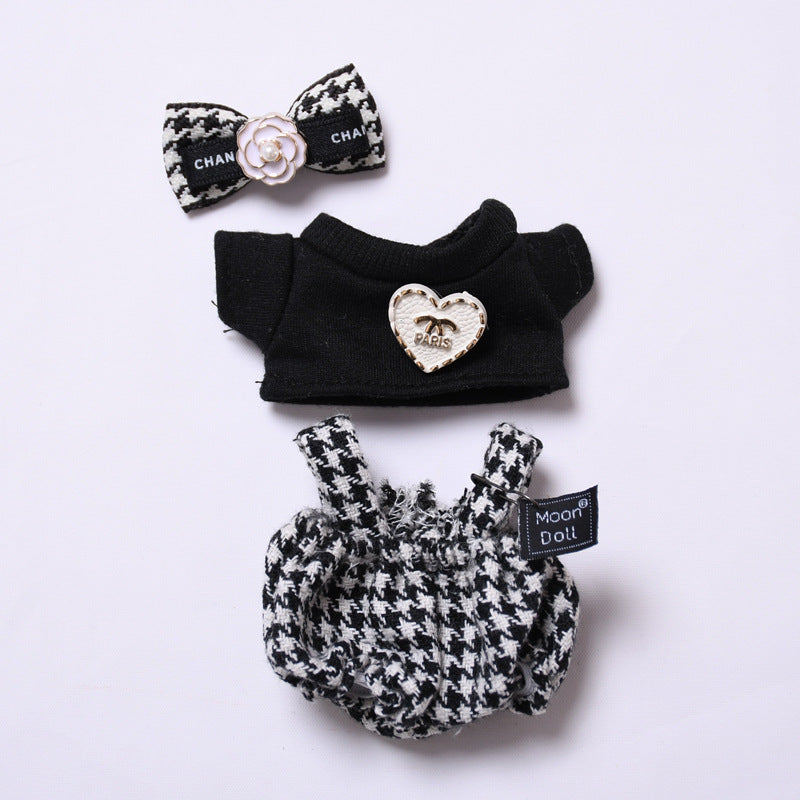 Handmade Labubu set can be paired with Labubu V1 Macaron and V2 seats blind box Labubu pendant clothes heart-shaped checkered overalls Labubu doll clothing replacement (excluding dolls)