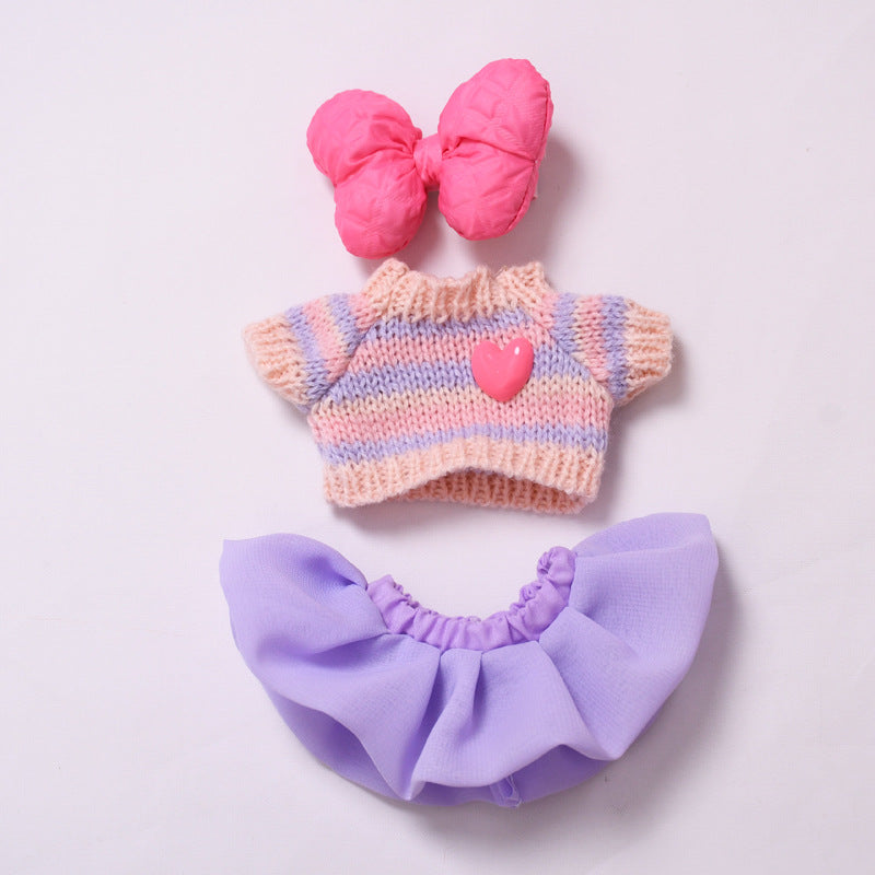 Handmade Labubu set can be paired with Labubu V1 Macaron and V2 seats with purple heart-shaped sweater yarn skirt set and Labubu doll outfit (excluding dolls)