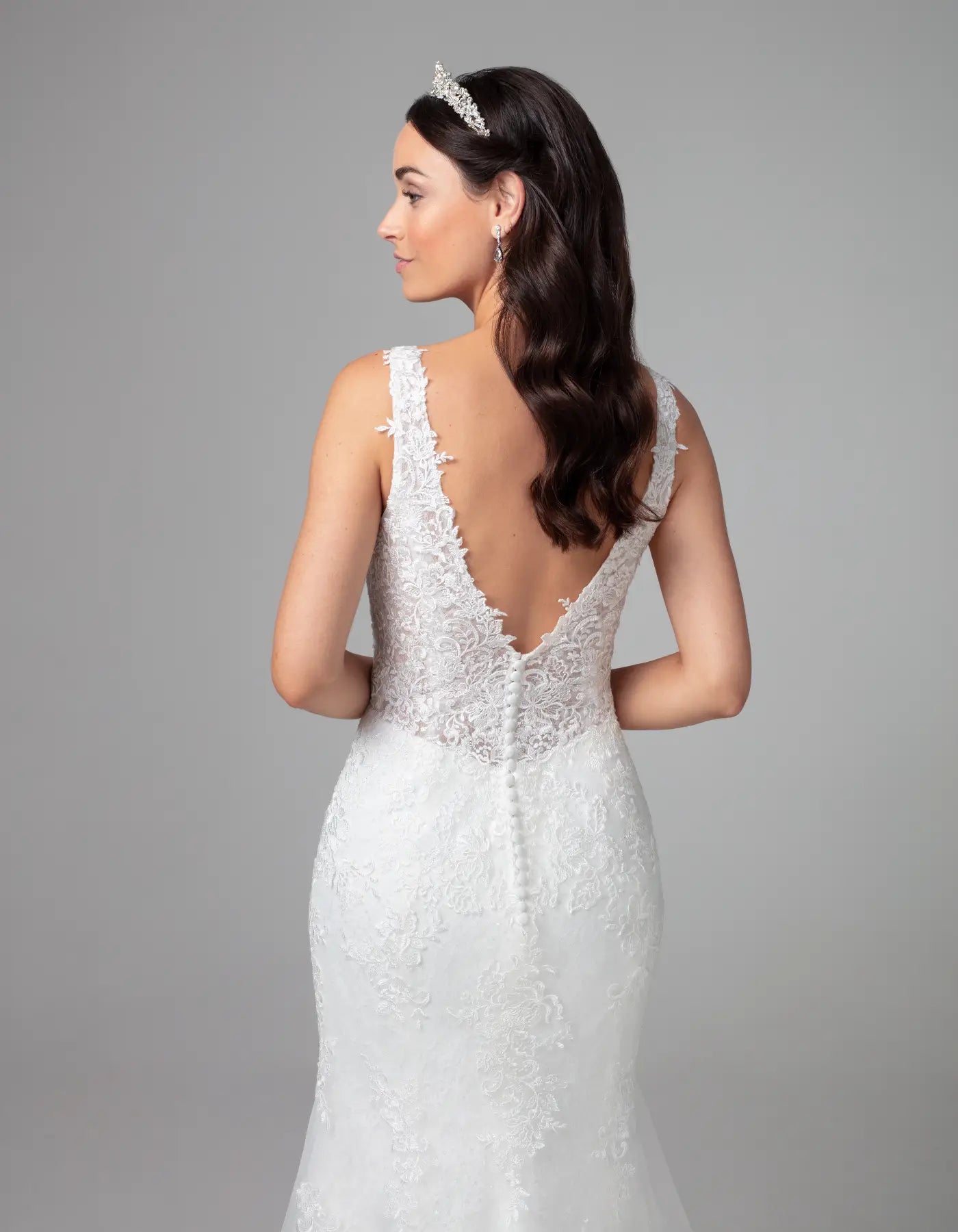 AerbaDress a sparkling chantilly lace gown Wedding Dresses