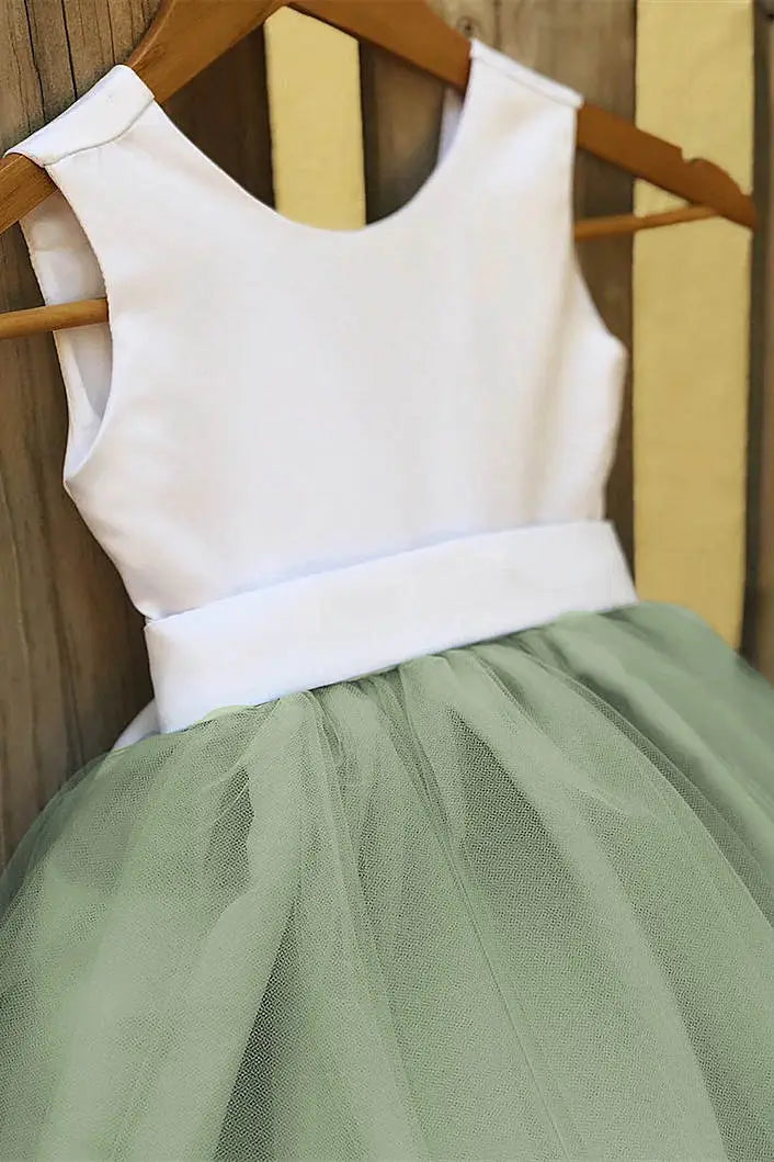 Wedding Flower Girl Dress A Line Round Neck Sleeveless Cute with Bow Girl Communion Formal Dress Princess Dress