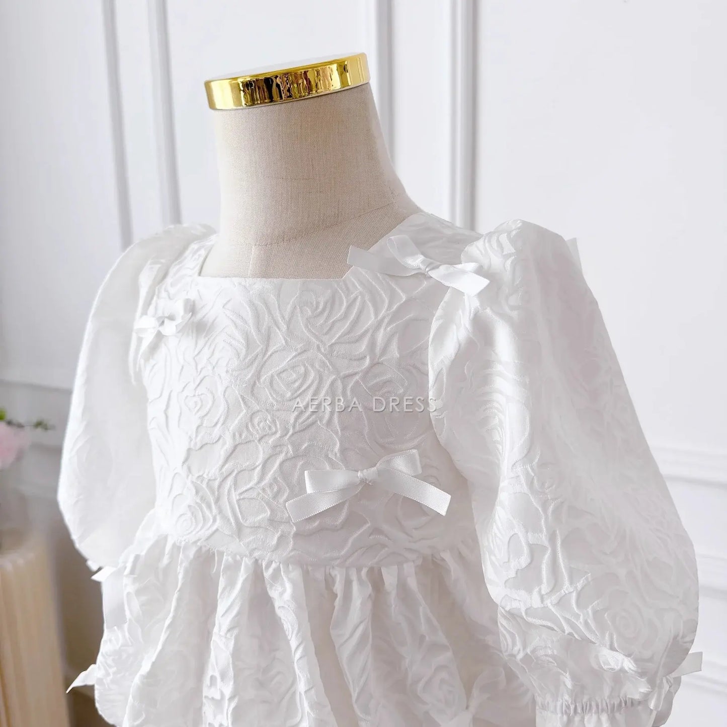 Wedding Flower Girl Dress Square Neck Long sleeves Baby Wrap Buttocks Bow Girl One-Year-Old Birthday Party Dress Cute Princess Dress