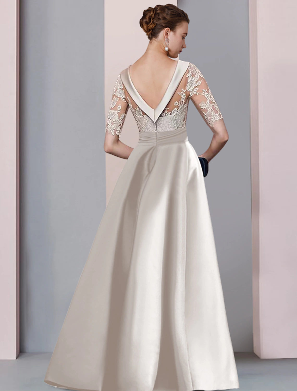 A-Line Mother of the Bride Dress Wedding Guest Elegant Scoop Neck Floor Length Satin Lace Half Sleeve with Bow(s) Appliques