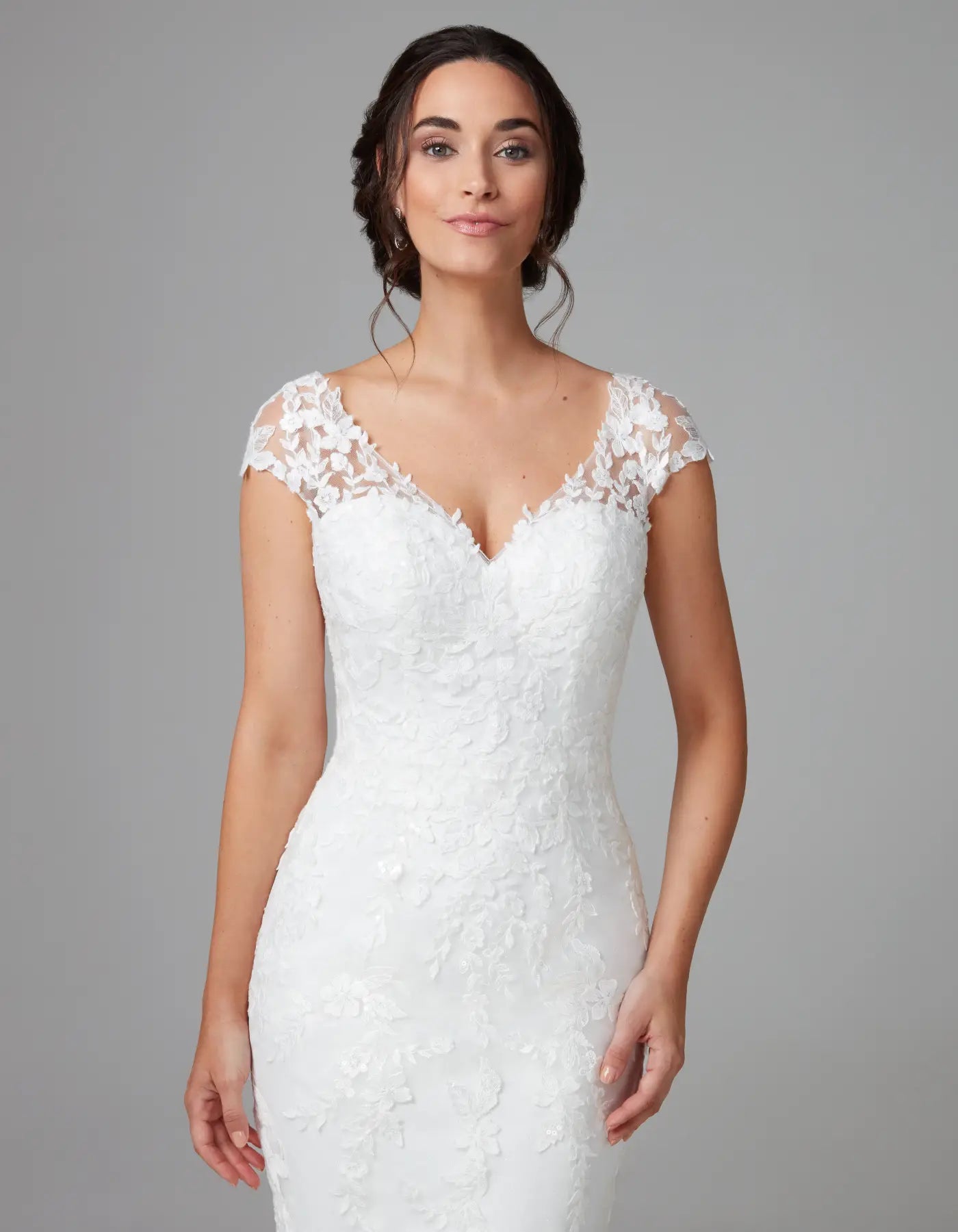 AerbaDress a modern floral lace sheath with cap sleeves