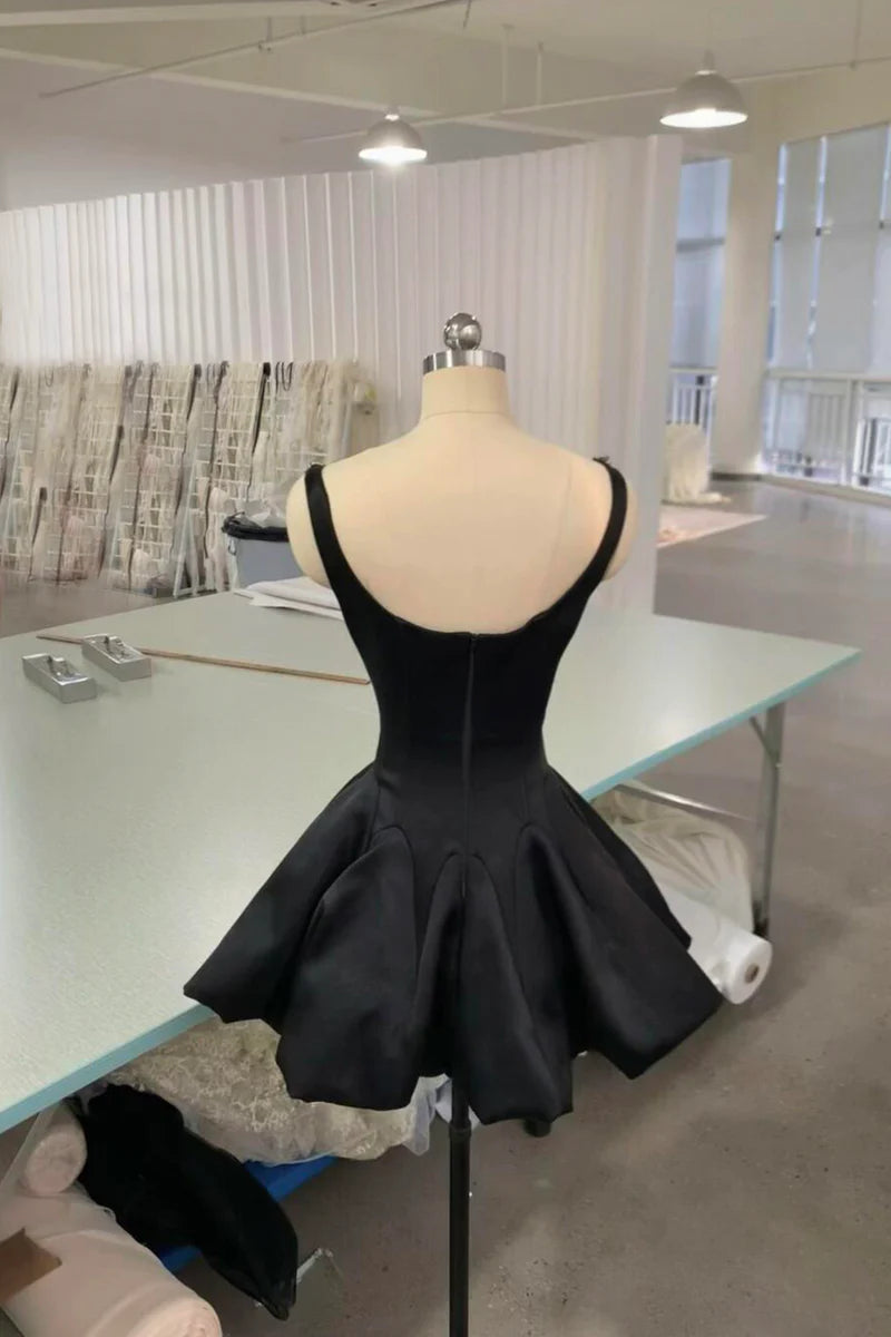 Black Satin A-Line Sweetheart Neckline with Rhinestones Ruched Hem Cute Short Prom Dresses Formal Graduation Dress Homecoming Dresses