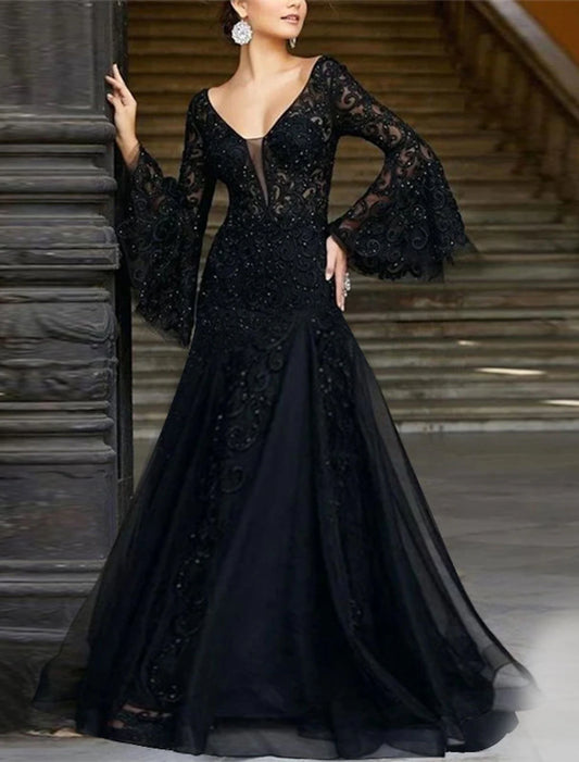 A-Line Evening Gown Black Dress Plus Size Vintage Formal Wedding Guest Floor Length Long Sleeve V Neck Lace with Appliques