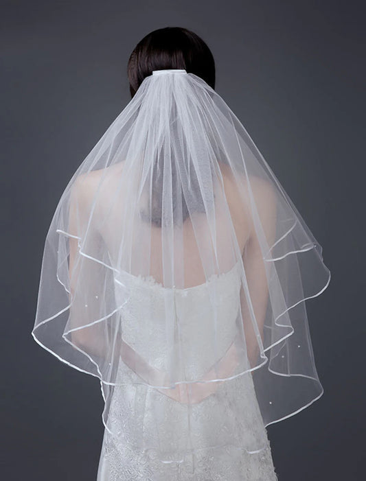 AerbaDress Two Layers Short Bridal Veil With Edge White Ivory Bride Wedding Accessories Size:Double layer 80*60cm