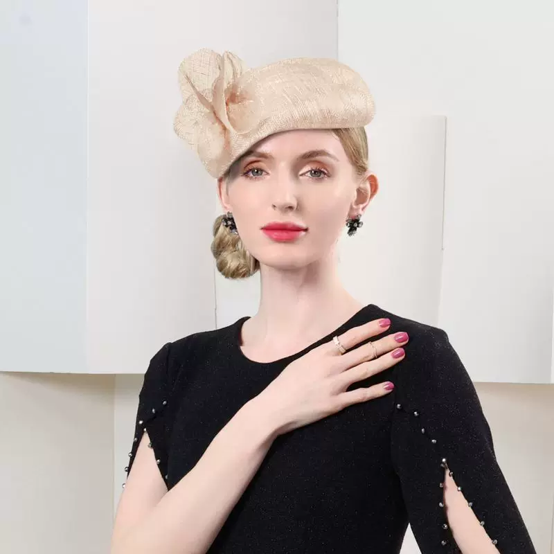 AerbaDress Hats Sinamay Bowler / Cloche Hat Saucer Hat Pillbox Hat Evening Party Cocktail Wedding British With Pure Color Lace Side Headpiece Headwear