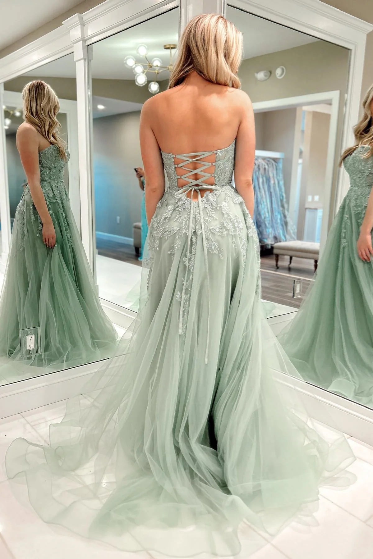 AerbaDress Prom Dresses Charming A-Line Appliques Tulle Sexy Long Floor-Length