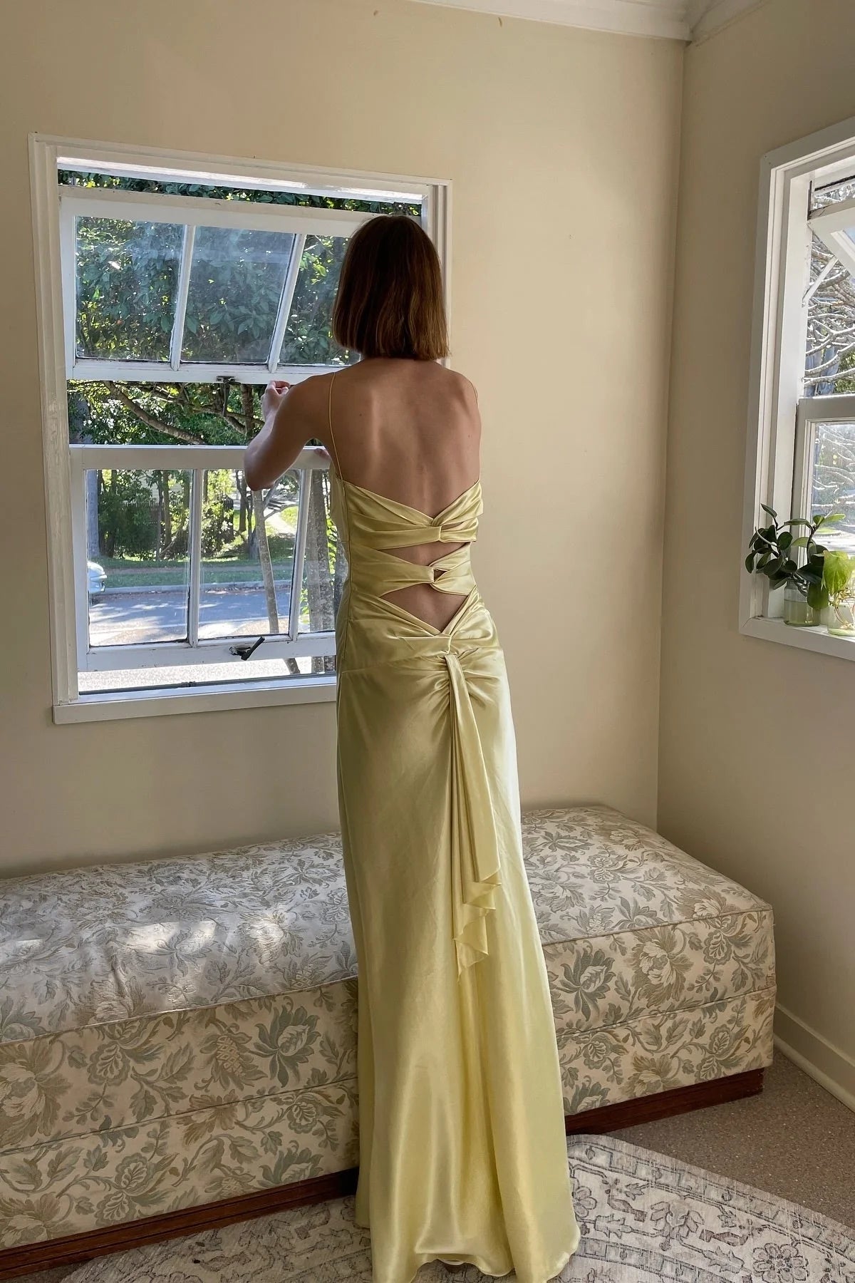 Elegant Sheath Spaghetti Strap Twist Yellow Floor-Length Prom Dress
