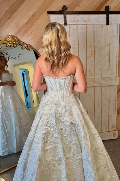 Elegant Strapless Embroidery White Floor-Length Prom Dress