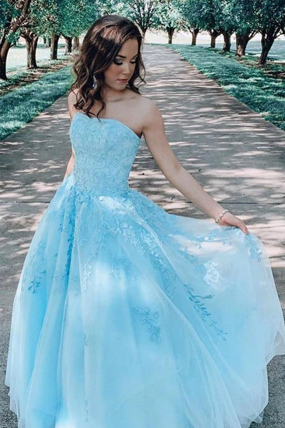 Elegant Strapless Sleeveless Lace Sky Blue Floor-Length Prom Dress