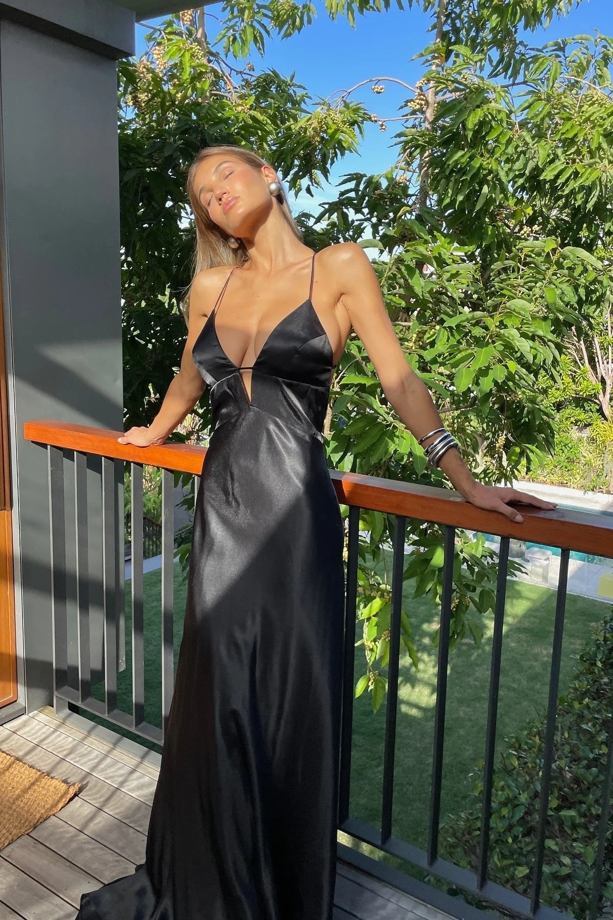 Glamorous Sheath Spaghetti Strap Lace-Up Black Floor-Length Prom Dress