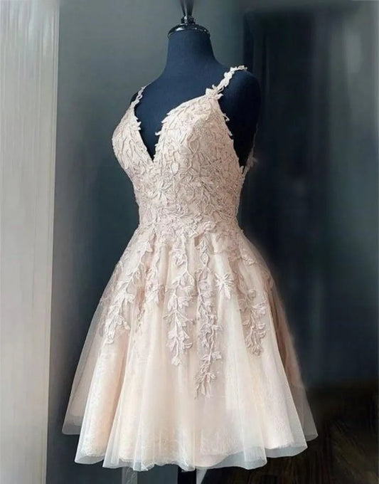 AerbaDress Lilac A-Line Spaghetti Straps Homecoming Dress With Appliques