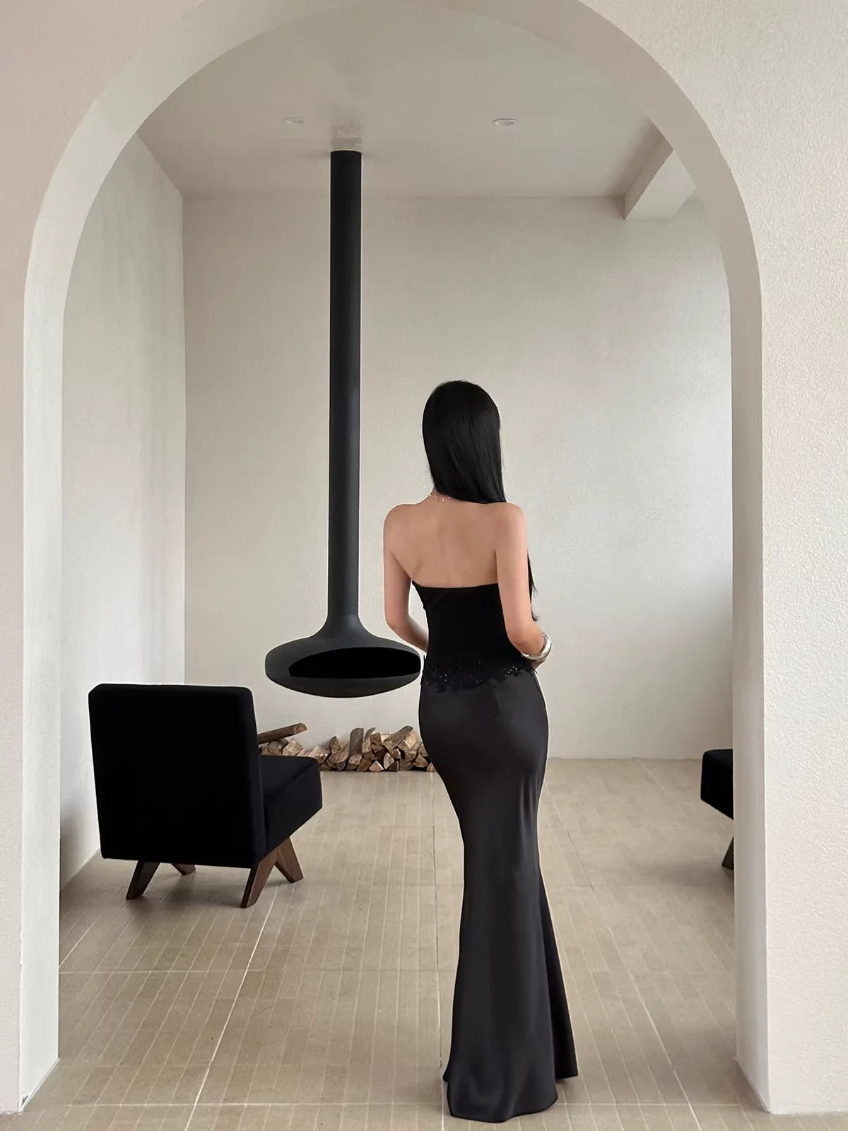 Luxurious Mermaid Strapless Lace-Trim Black Satin Long Evening Dresses