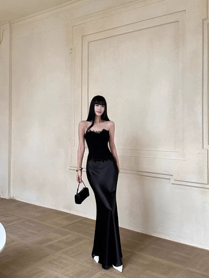 Luxurious Mermaid Strapless Lace-Trim Black Satin Long Evening Dresses