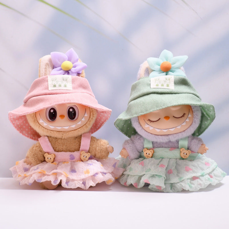 Handmade Labubu set can be paired with Labubu V1 Macaron and V2 seats with a fluffy gauze skirt and hat set and a rag cloth dressing for children (excluding dolls)