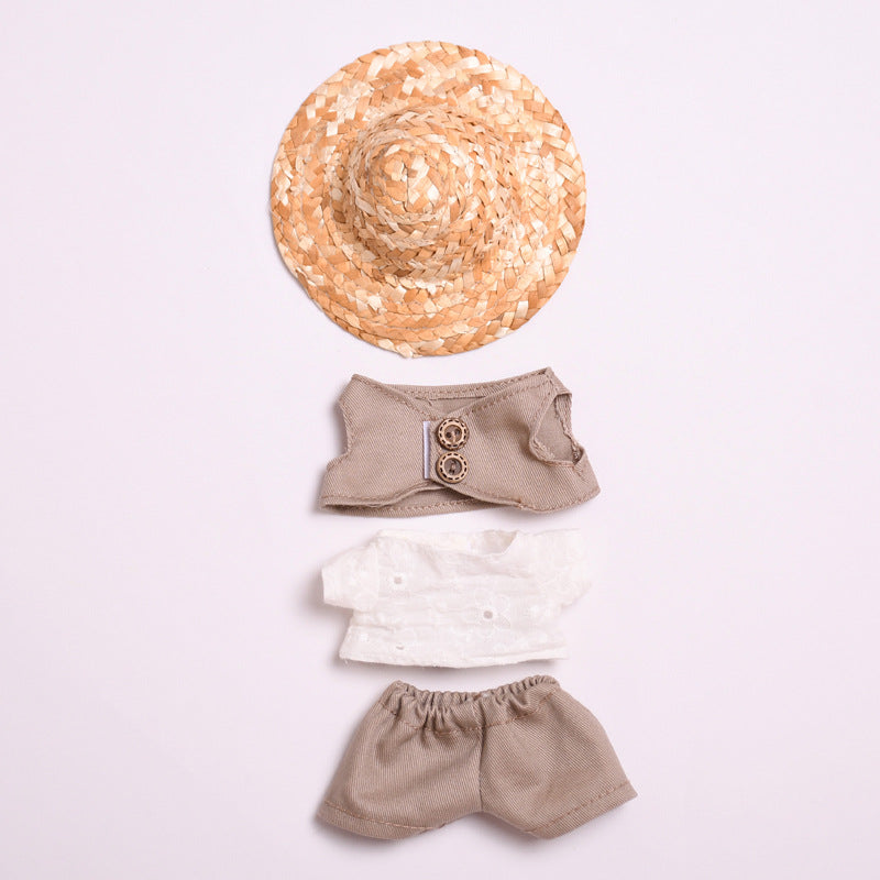 Handmade Labubu set can be paired with Labubu V1 Macaron and V2 seats with a 17cm vinyl pendant It is a gentleman's suit set with a straw hat and can be changed with Labubu (excluding dolls)