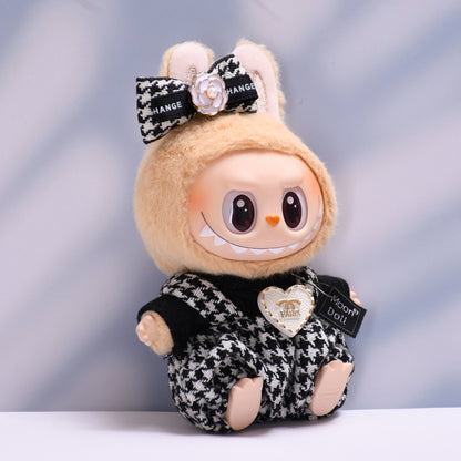 Handmade Labubu set can be paired with Labubu V1 Macaron and V2 seats blind box Labubu pendant clothes heart-shaped checkered overalls Labubu doll clothing replacement (excluding dolls)