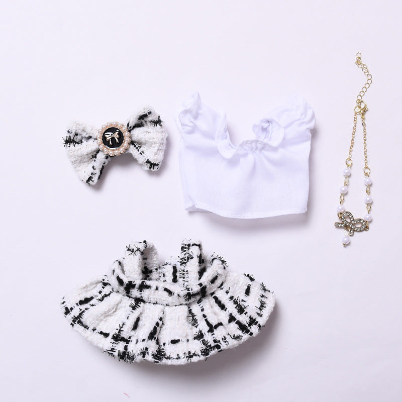 Handmade Labubu set can be paired with Labubu V1 Macaron and V2 seats with a small fragrant skirt bow set (excluding dolls)