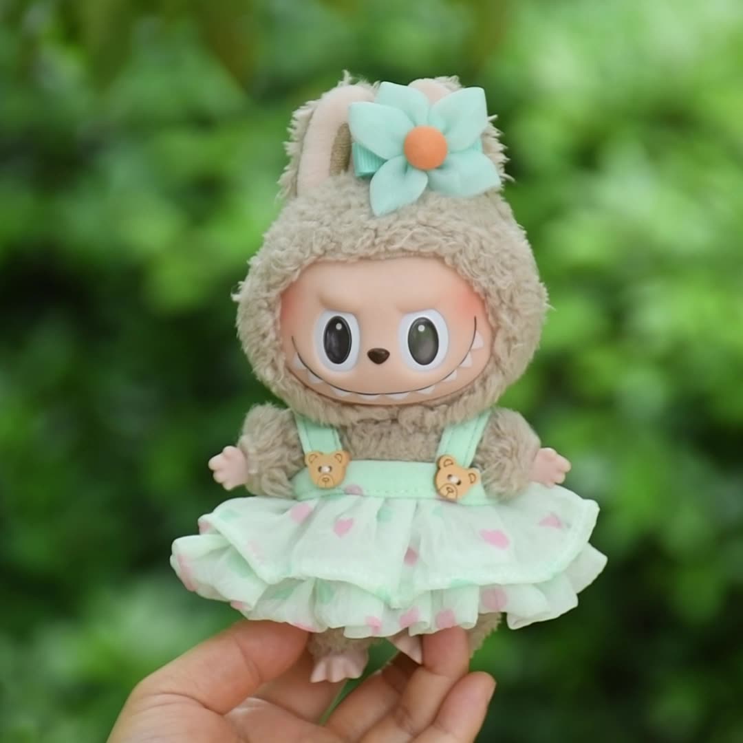 Handmade Labubu set can be paired with Labubu V1 Macaron and V2 seats 17cm canvas pendant clothes teddy bear wooden buckle yarn skirt labubu dressing for cute children (excluding dolls)