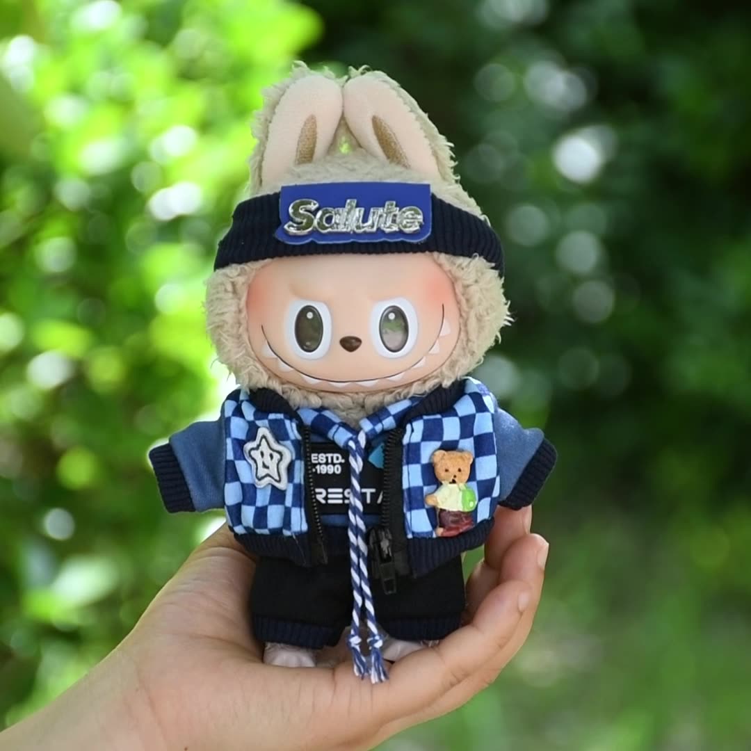 Handmade Labubu set can be paired with Labubu V1 Macaron and V2 seats 17cm Labubu pendant clothes fashionable blue plaid hoodie set ragcloth casual dressing clothes (excluding dolls)