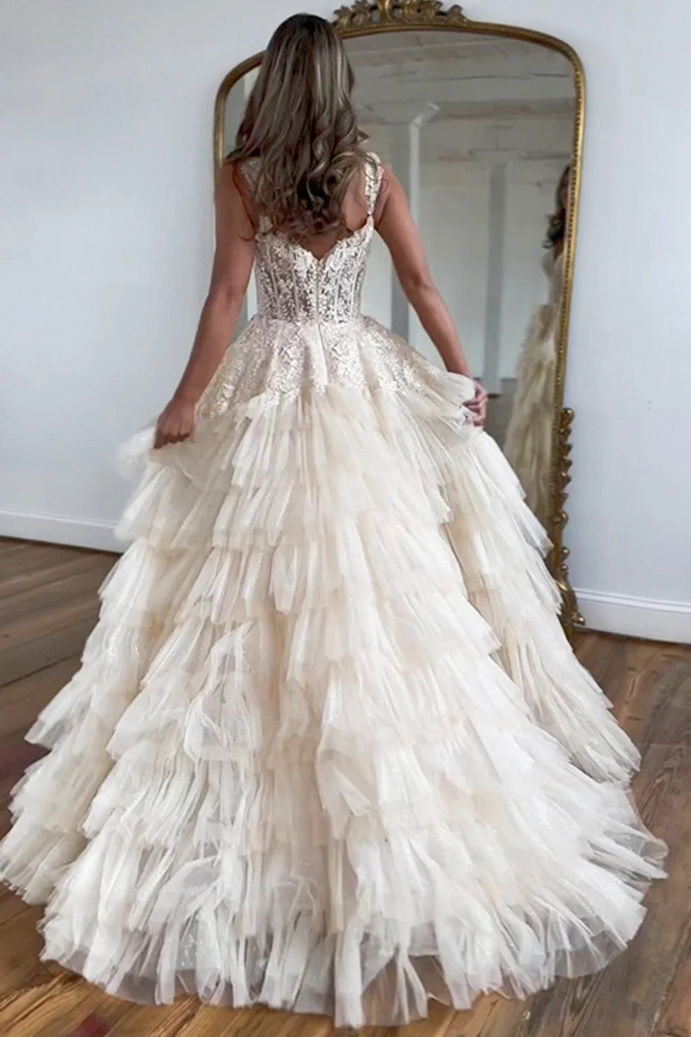 Romantic Sweetheart Sleeveless Ruffled Champagne Floor-Length Prom Dress