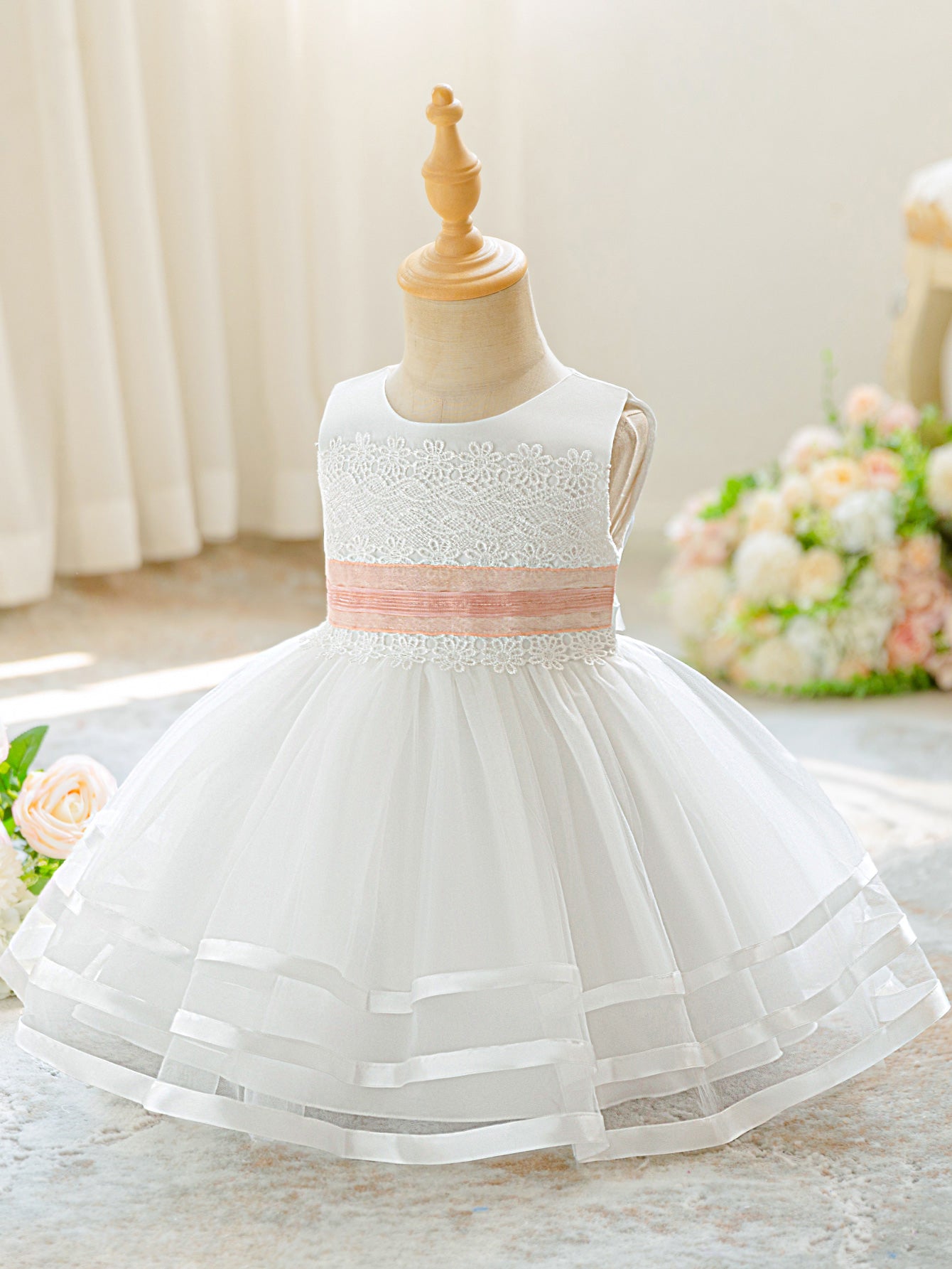 AERBA DRESS Wedding Flower Girl Dress Baby Girl Christening Dress Sleeveless Lace Gown Dress Elegant Princess Dress
