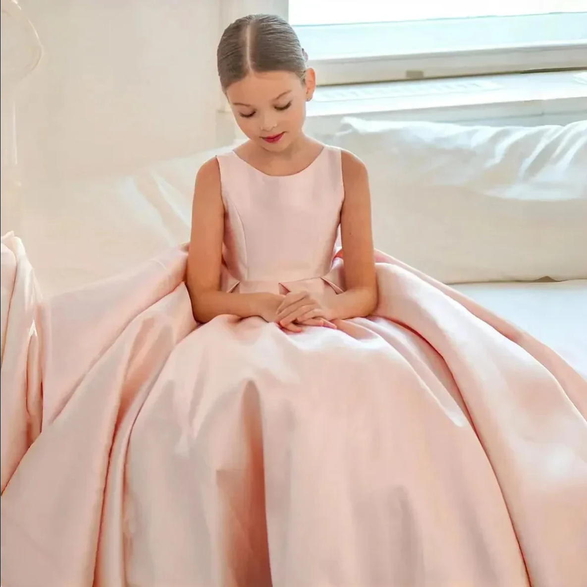 AERBA DRESS Wedding Flower Girl Dress Elegant Satin Appliqued Baby First Communion Dresses