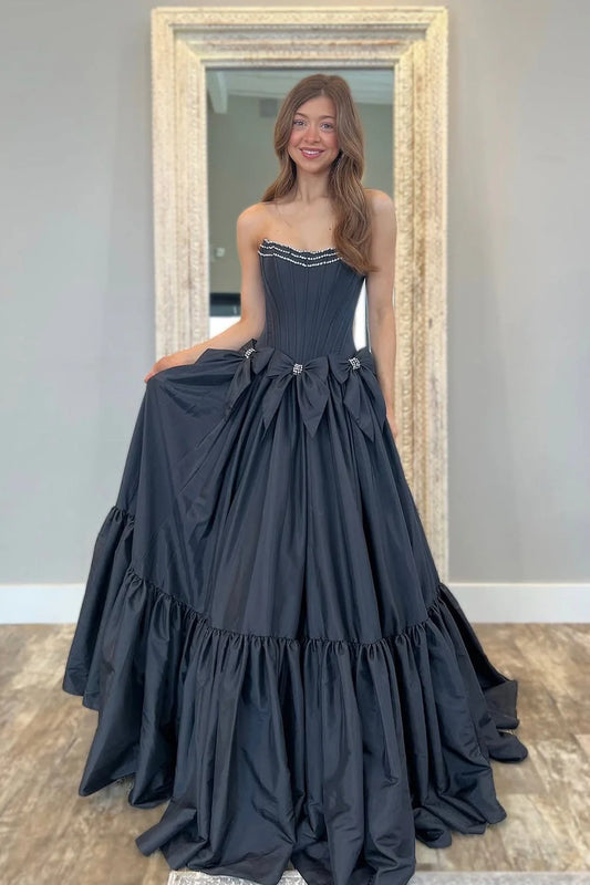 Stunning Strapless Bow Black Floor-Length Prom Dress