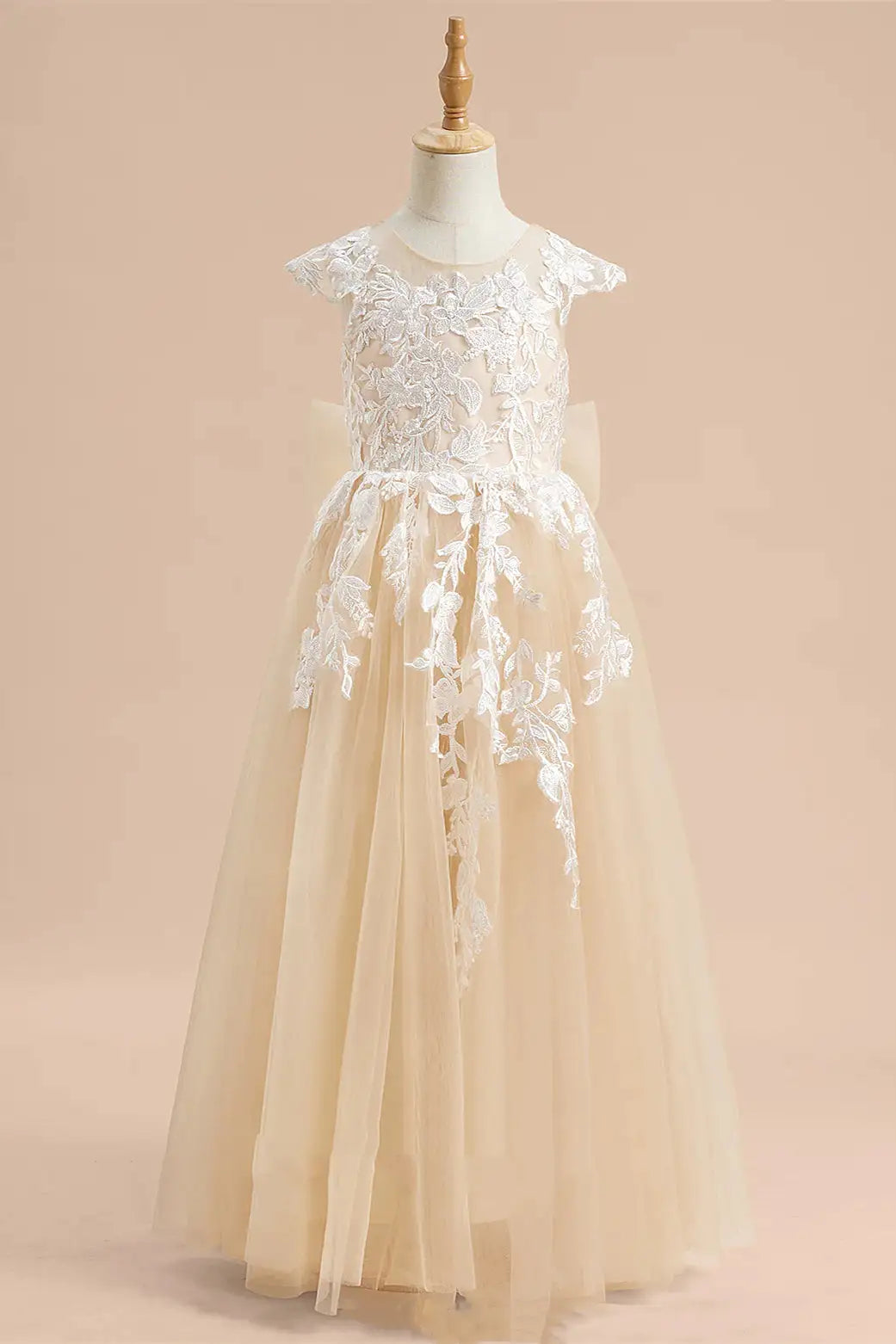 Wedding Flower Girl Dress A-Line Crew Neck Flying Cap Sleeves Lace Applique back Bow Exquisite Girl Communion Formal Dress Princess Dress