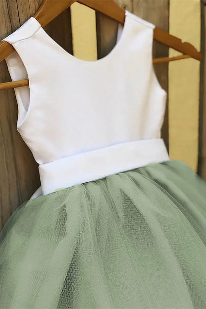 Wedding Flower Girl Dress A Line Round Neck Sleeveless Cute with Bow Girl Communion Formal Dress Princess Dress