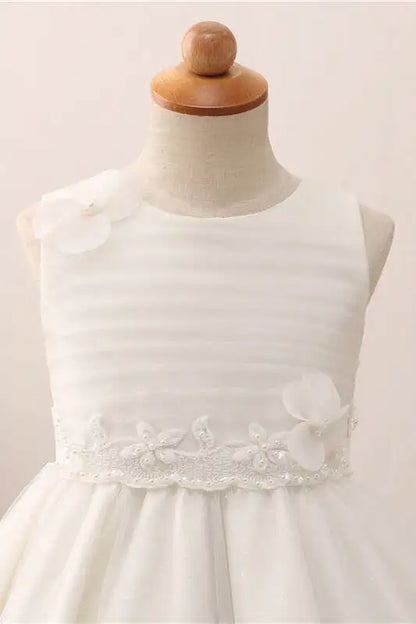 Wedding Flower Girl Dress A Line Round Neck Sleeveless Lace Applique Adorable 3D Flowers Pearl with Bow Girl Communion Formal Dress Princess Dress