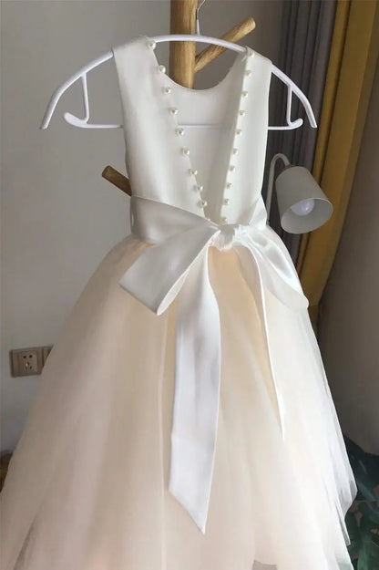 Wedding Flower Girl Dress A Line Round Neck V-Back Bow with Pearls Elegant Girl Communion Formal Dress Princess Dress