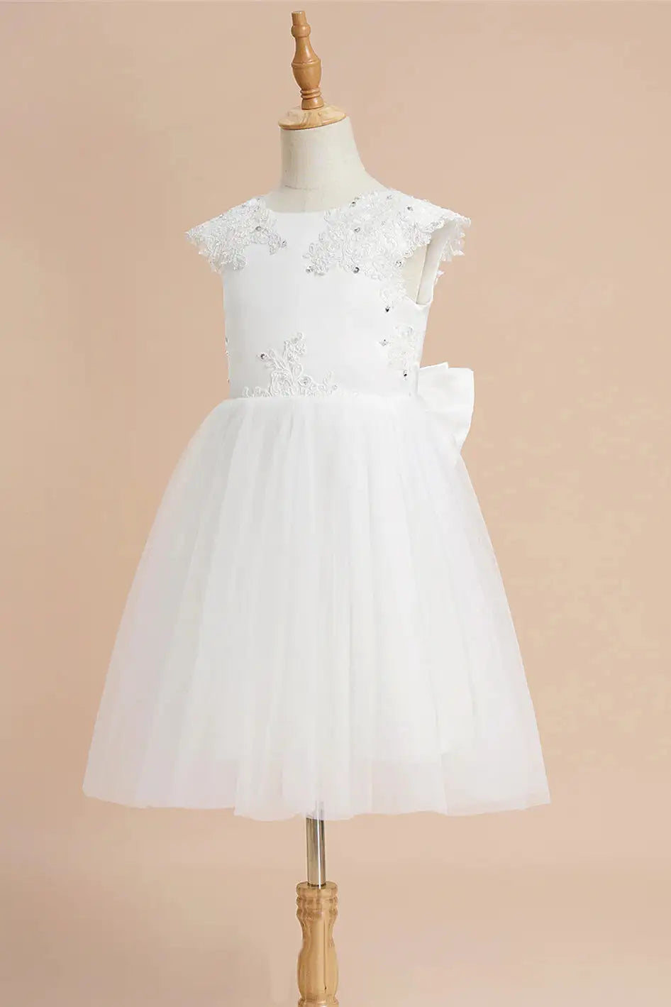 Wedding Flower Girl Dress Elegant A-Line Round Neck Sleeveless V-Back Bow With Appliques Cute Girl Communion Formal Dress Princess Dress