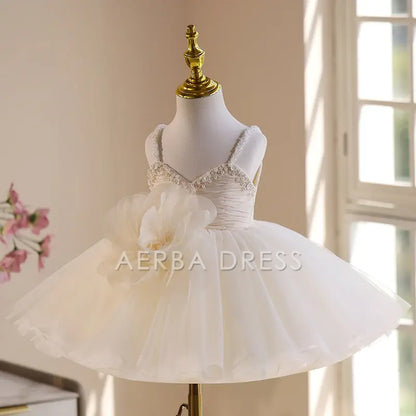 Wedding Flower Girl Dress Exquisite A Line Spaghetti Strap V Neck 3D Flower Beadwork Girl One-Year-Old Birthday Party Dress Cute Girl Princess Dress