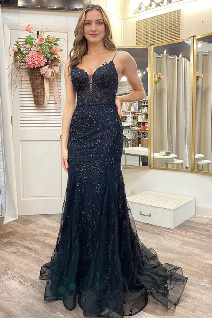 AerbaDress Black Prom Dresses Appliques Plunge V Lace-Up Trumpet Prom Gown