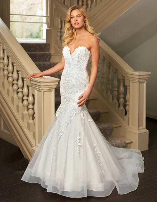AerbaDress a strapless mermaid dress with floral lace