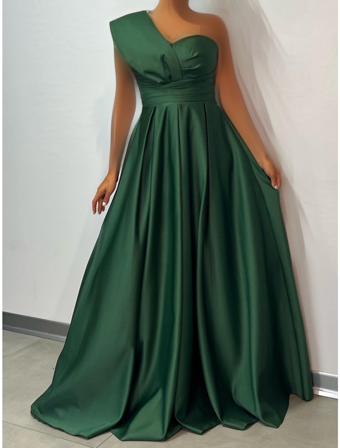 A-Line Evening Gown Elegant Dress Formal Floor Length Sleeveless One Shoulder Satin with Pleats Ruched