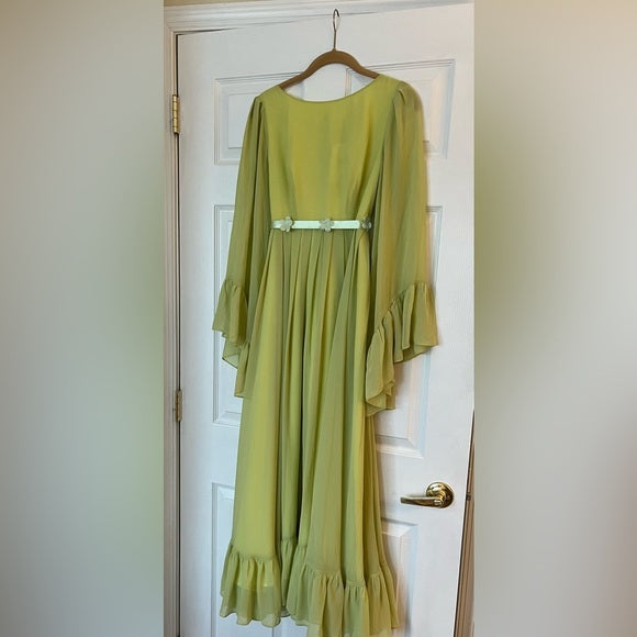 Sheath / Column Mother of the Bride Dress Wedding Guest Party Elegant Scoop Neck Floor Length Chiffon Long Sleeve with Pleats Crystals