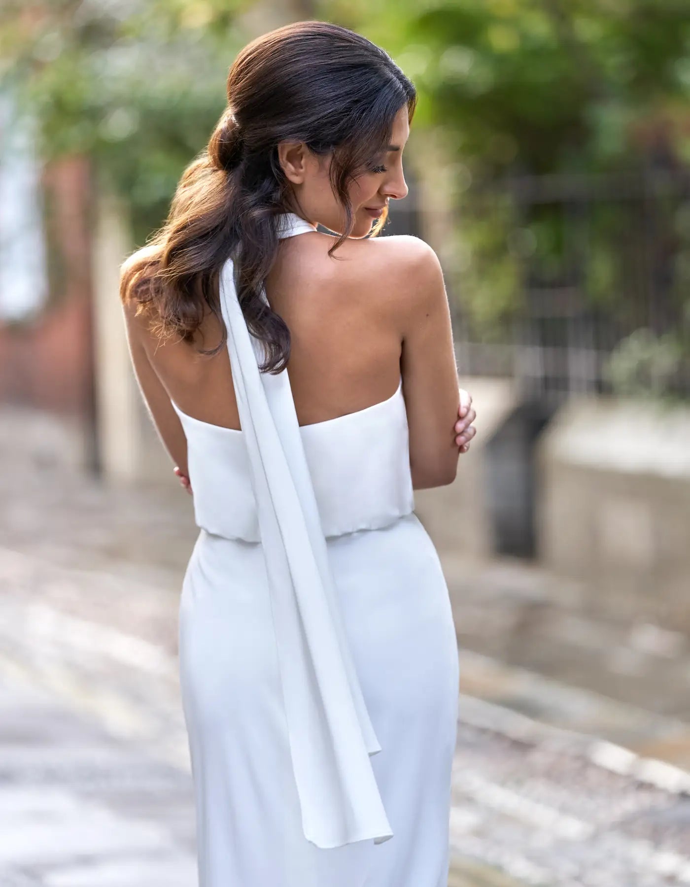 AerbaDress a modern halter neck sheath gown