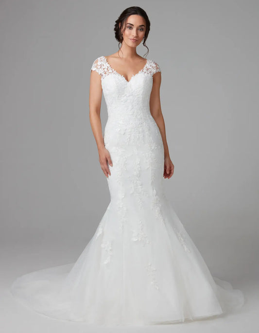 AerbaDress a modern floral lace sheath with cap sleeves