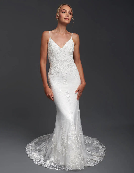 AerbaDress a statement sheath with a low back