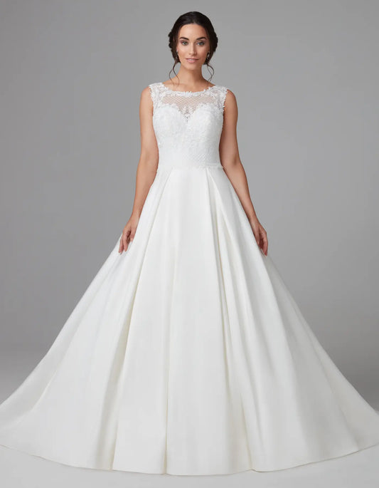 AerbaDress a shimmering mikado ballgown with illusion back
