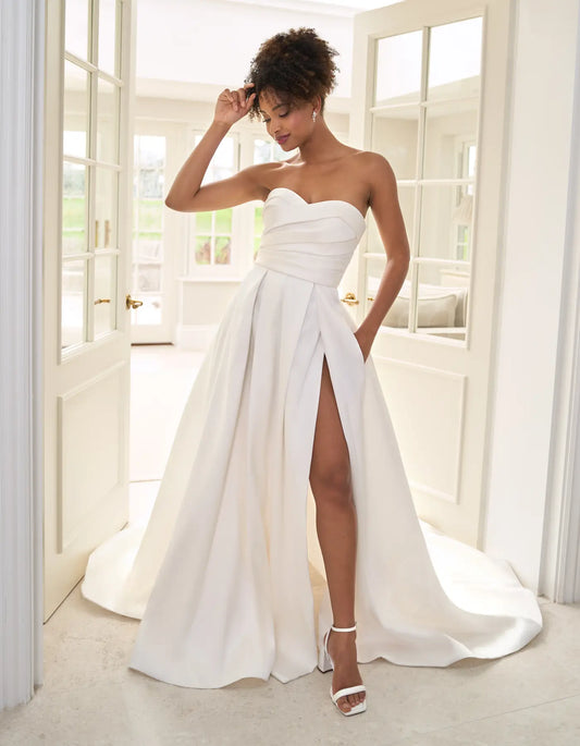 AerbaDress a modern mikado split-skirt ballgown