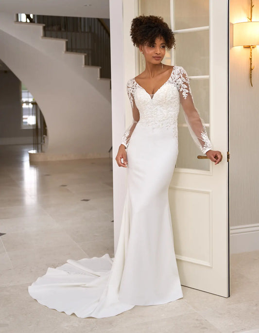 AerbaDress a crepe sheath with balloon sleeves