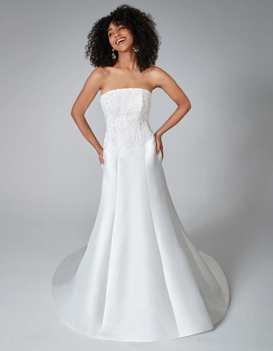 AerbaDress a vintage mikado with pockets Wedding Dresses